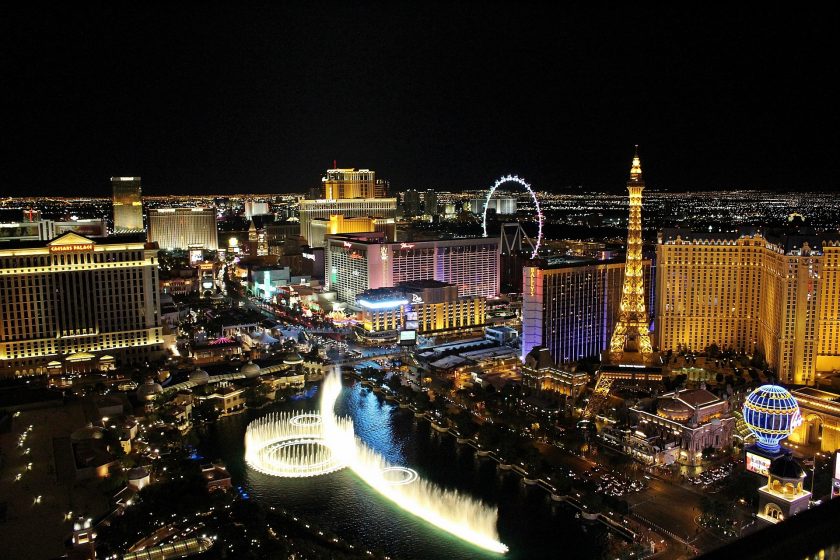 The Ultimate Las Vegas Travel Guide